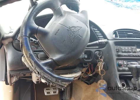 2004 Chevrolet Corvette from USA, damaged, VIN 1G1YY32GX45131414